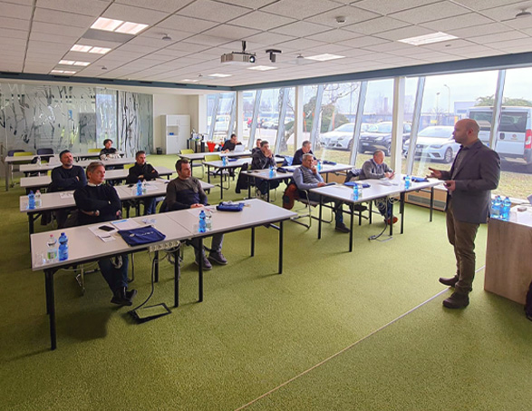 Svolgimento corso in un'aula training di Feltre, la proposta formativa