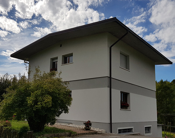 Semi-detached house renovation with Clivet Smart Living in Belluno